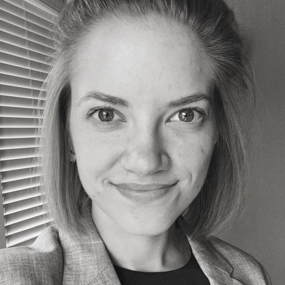 Meet your Posher, Emily - Picture 1 of 1